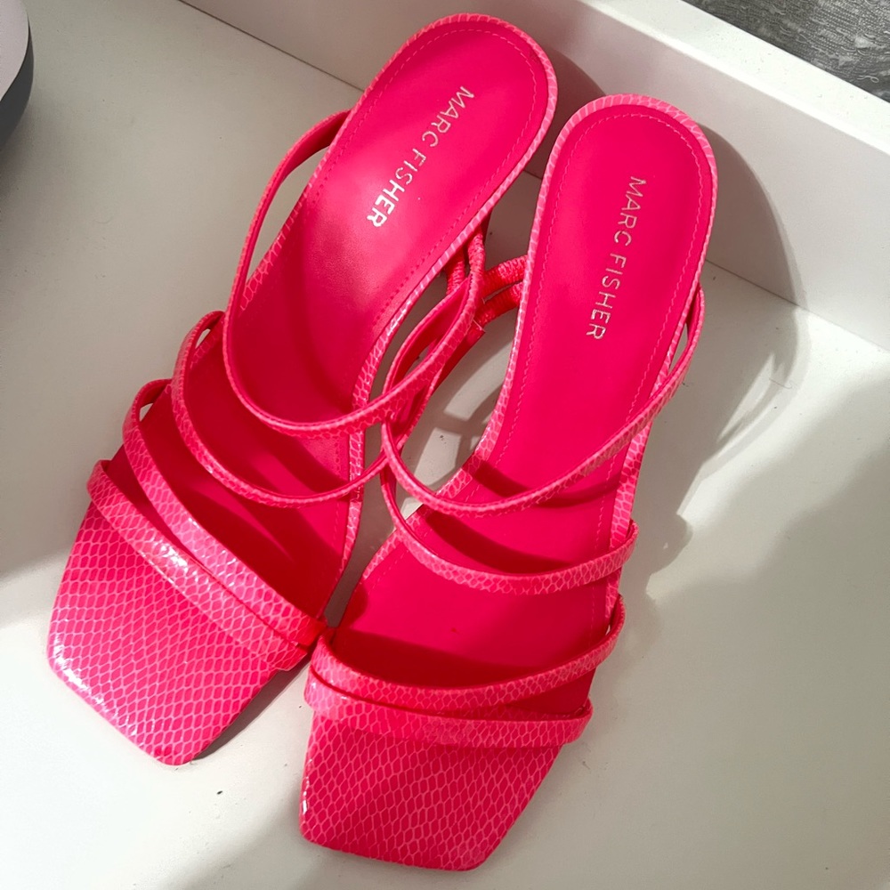 Marc Fisher Sandal